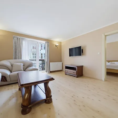 דירה Premium With Balcony In קרלובי וארי