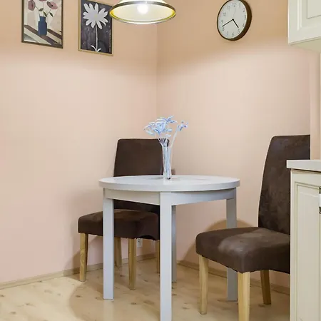 דירה Premium With Balcony In